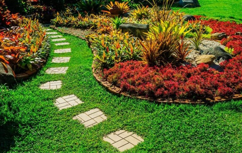 10 Best Garden Decoration Tips to Turn a Simple Yard Into a Relaxing Outdoor Sanctuary 10 Best Garden Decoration Tips to Turn a Simple Yard Into a Relaxing Outdoor Sanctuary