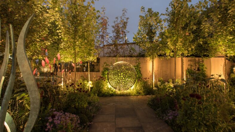 10 Best Garden Decoration Tips to Turn a Simple Yard Into a Relaxing Outdoor Sanctuary 10 Best Garden Decoration Tips to Turn a Simple Yard Into a Relaxing Outdoor Sanctuary
